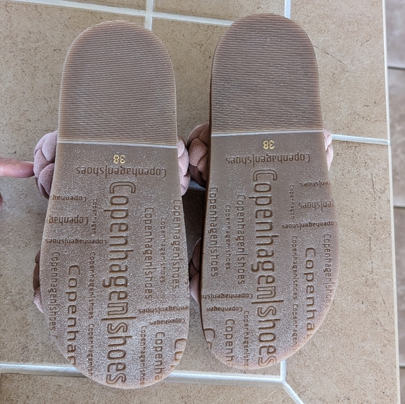 Copenhagen Shoes Papaya Suede Sandals - Picture 8 of 11